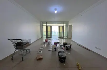 شقة - 4 غرف نوم - 6 حمامات للايجار في المجاز 3 - المجاز - الشارقة