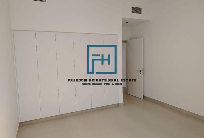 83253244 - Property Image 3