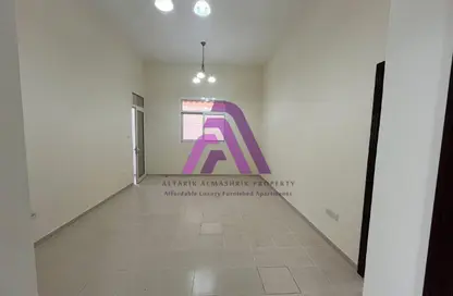 شقة - 2 غرف نوم - 2 حمامات للايجار في بي-04 - منطقة مركز الأعمال - المدينة العالمية - دبي