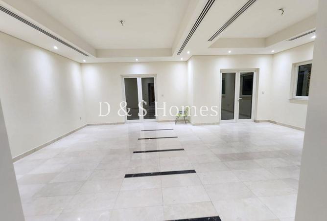 3-bed villa in Quortaj — photo 3