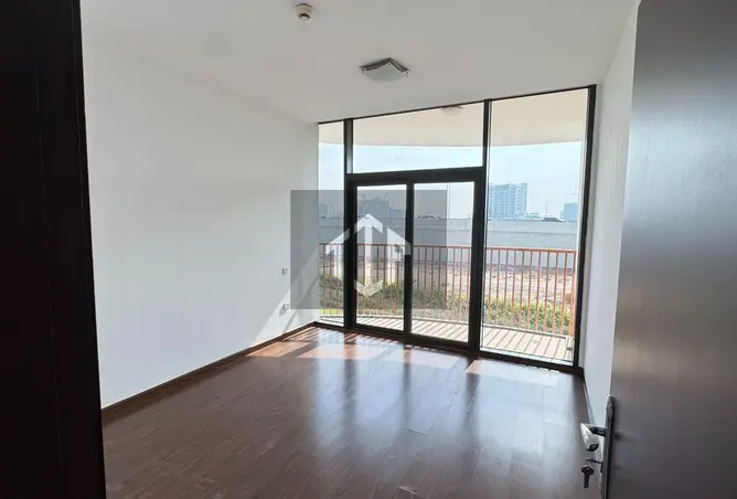 165593103 - Property Image 3
