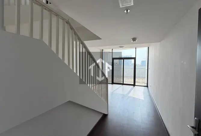 165593103 - Property Image 2