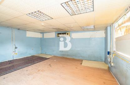 Warehouse - Studio for sale in Al Qusais Industrial Area - Al Qusais - Dubai