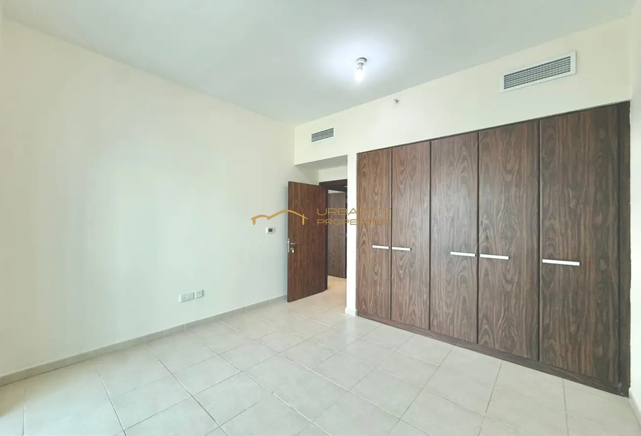 71087476 - Property Main Image