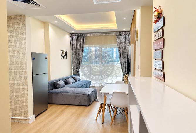 Fully Furnished | 1 BR Spacious | Canal View