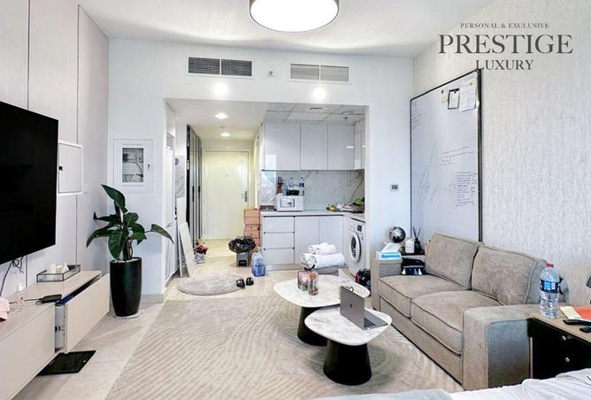 56940438 - Property Image 2