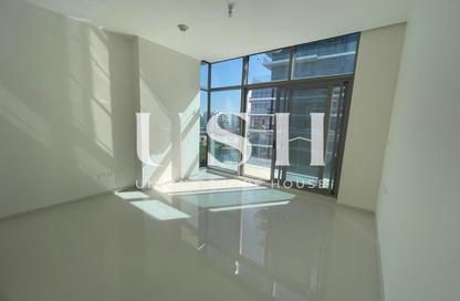 Apartment - 3 - 4 for rent in Golf Promenade 2B - Golf Promenade 2 - Golf Town - Damac Hills - Dubai