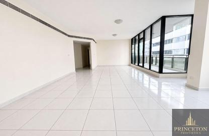 Apartment - 3 Bedrooms - 4 Bathrooms for rent in Golden Sands 7 - Al Mankhool - Bur Dubai - Dubai