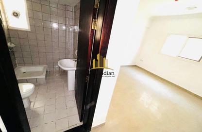 طابق كامل - غرفة نوم - 1 حمام للايجار في شارع بوخارا - النهدة - الشارقة طابق كامل - غرفة نوم - 1 حمام للايجار في شارع بوخارا - النهدة - الشارقة