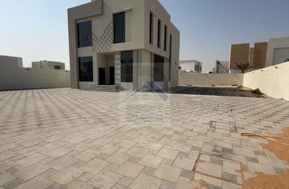 Villa - 3 - 5 for rent in Madinat Hind 3 - Dubai