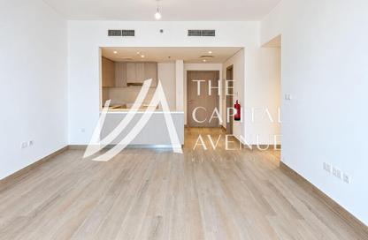 Apartment - 3 - 3 for rent in Waters Edge - Yas Island - Abu Dhabi