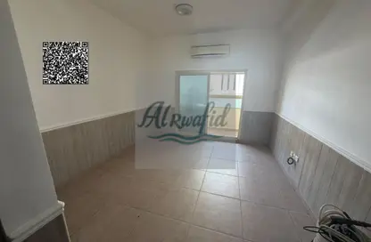 شقة - غرفة نوم - 1 حمام للايجار في بناية النافورة 1 - 2  الروضة - الروضة - عجمان