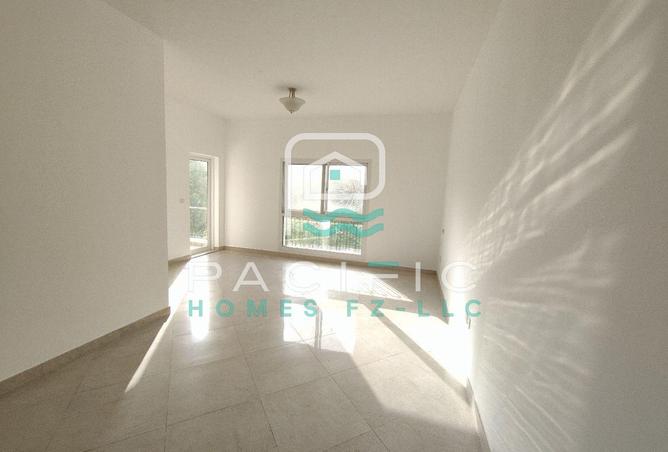 72312042 - Property Image 2