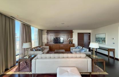 Apartment - 2 Bedrooms - 2 Bathrooms for rent in Burj Khalifa - Burj Khalifa Area - Downtown Dubai - Dubai