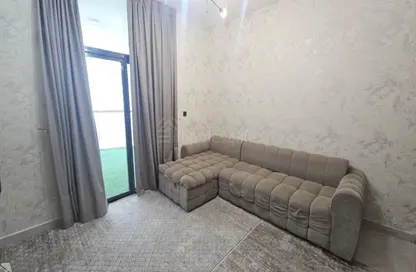 Apartment - 2 Bedrooms - 2 Bathrooms for rent in Binghatti Avenue - Al Jaddaf - Dubai