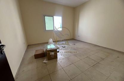 Apartment - 1 - 1 for rent in Al Qulaya'ah - Al Sharq - Sharjah Apartment - 1 - 1 for rent in Al Qulaya'ah - Al Sharq - Sharjah