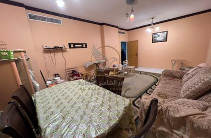 Apartment - 2 - 2 for rent in Zayd Bin Aslam Street - Abu shagara - Sharjah