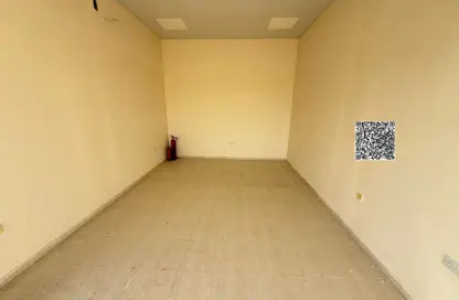 Shop - Studio - 1 Bathroom for rent in Al Mowaihat 1 - Al Mowaihat - Ajman