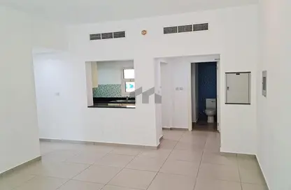 Apartment - 1 Bedroom - 2 Bathrooms for rent in Al Ghadeer - Abu Dhabi