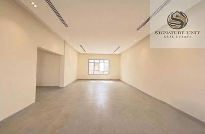 Villa - 4 Bedrooms - 6 Bathrooms for rent in Al Aweer 1 - Al Aweer - Dubai