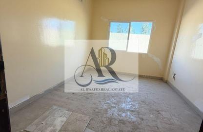 سكن عمال - استوديو - 8 حمامات للايجار في الجرف 2 - الجرف - عجمان وسط المدينة - عجمان