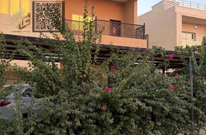 Villa - 5 Bedrooms - 6 Bathrooms for sale in Al Mowaihat 3 - Al Mowaihat - Ajman