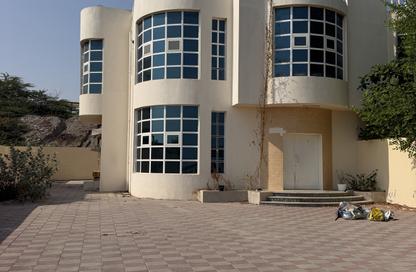 Villa - 3 - 4 for rent in Al Dhait South - Al Dhait - Ras Al Khaimah