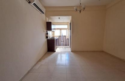 Apartment - Studio - 1 Bathroom for rent in Muwailih Building - Muwaileh - Sharjah Apartment - Studio - 1 Bathroom for rent in Muwailih Building - Muwaileh - Sharjah