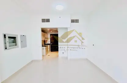 Apartment - 1 Bedroom - 1 Bathroom for rent in Jumeirah Garden City - Al Satwa - Dubai