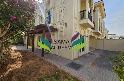 Villa - 5 Bedrooms - 5 Bathrooms for rent in Umm Suqeim 1 Villas - Umm Suqeim 1 - Umm Suqeim - Dubai Villa - 5 Bedrooms - 5 Bathrooms for rent in Umm Suqeim 1 Villas - Umm Suqeim 1 - Umm Suqeim - Dubai