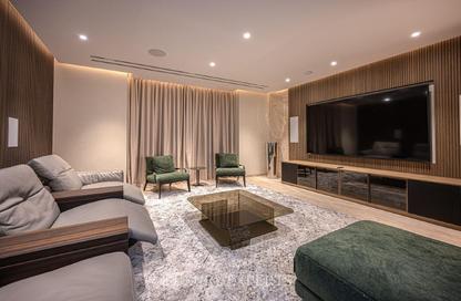 Villa - 6 - 6 for rent in Garden Homes Frond L - Garden Homes - Palm Jumeirah - Dubai