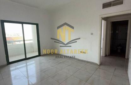 Apartment - 2 Bedrooms - 2 Bathrooms for rent in Qasimia 10 building - Al Mahatta - Al Qasimia - Sharjah