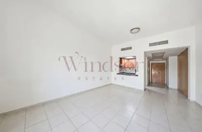 Apartment - 1 Bathroom for rent in Building 184 - Mogul Cluster - Discovery Gardens - Dubai