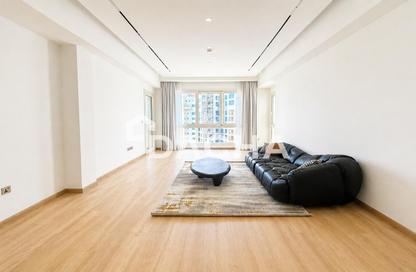Apartment - 2 Bedrooms - 3 Bathrooms for rent in Marina Residences 2 - Marina Residences - Palm Jumeirah - Dubai
