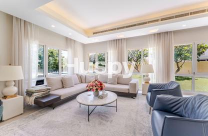 Villa - 6 Bedrooms - 7 Bathrooms for sale in Meadows 4 - Meadows - Dubai