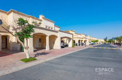 فيلا - 3 غرف نوم - 2 حمامات للايجار في الينابيع 10 - الينابيع - دبي فيلا - 3 غرف نوم - 2 حمامات للايجار في الينابيع 10 - الينابيع - دبي