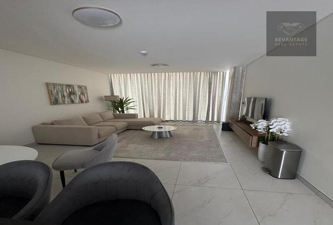 126109800 - Property Image 2