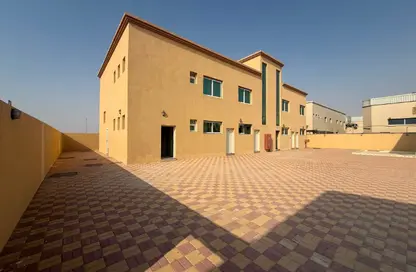Labor Camp - Studio for rent in Al Sajaa - Sharjah