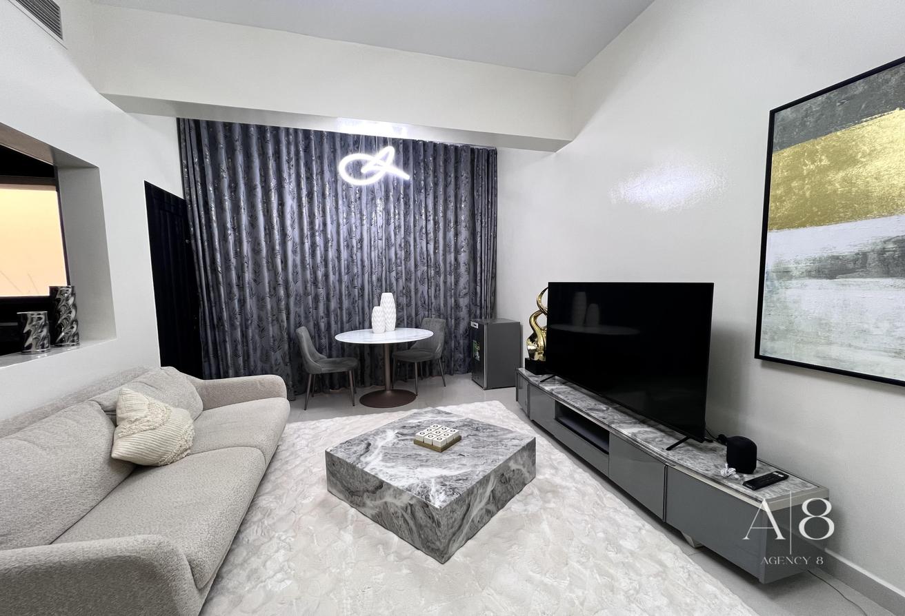 Marina Living | Water View | Fully Upgraded photo 8
