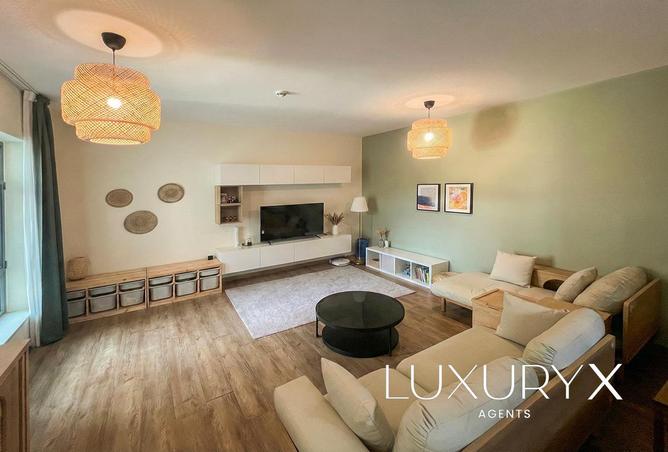 99122447 - Property Main Image