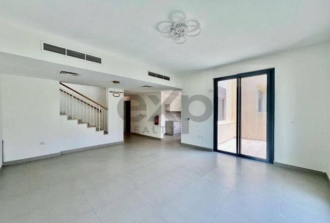 74633759 - Property Image 2