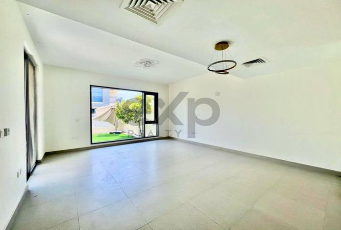 74633759 - Property Main Image