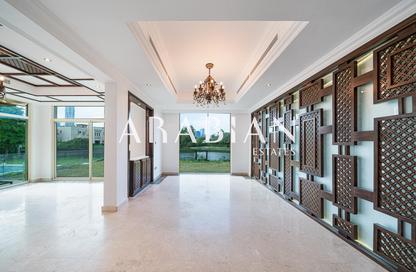 Villa - 5 Bedrooms - 6 Bathrooms for sale in Entertainment Foyer - European Clusters - Jumeirah Islands - Dubai