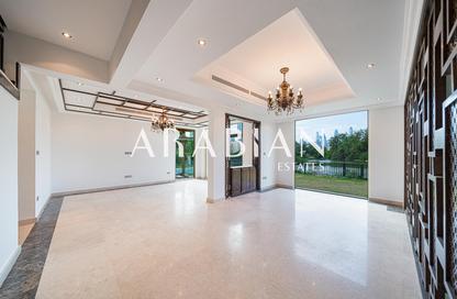 Villa - 5 Bedrooms - 6 Bathrooms for sale in Entertainment Foyer - European Clusters - Jumeirah Islands - Dubai