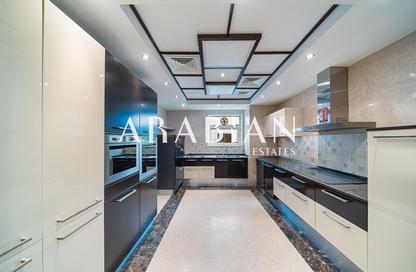 Villa - 5 Bedrooms - 6 Bathrooms for sale in Entertainment Foyer - European Clusters - Jumeirah Islands - Dubai
