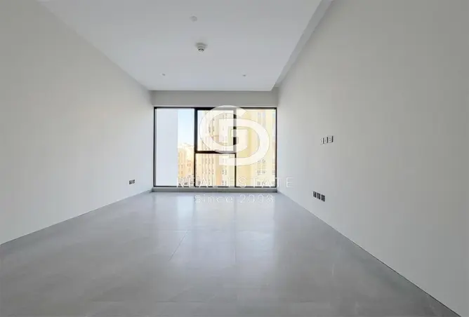 155526000 - Property Image 3