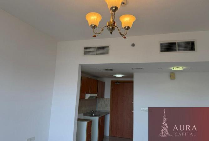 Unfurnished | Well Maintained | Big Layout Studio photo 2