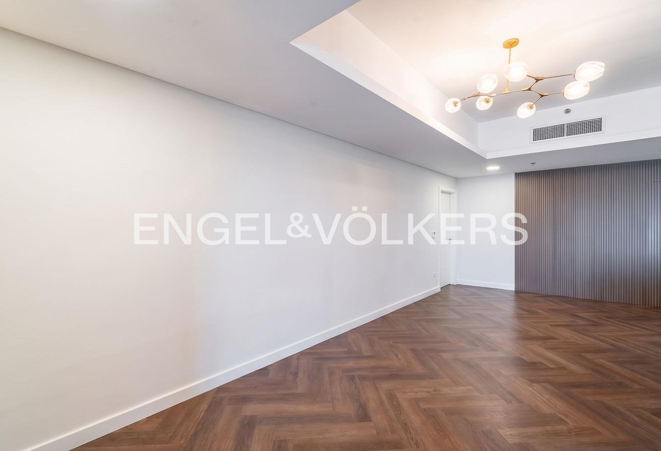Luxury Penthouse | Unfurnished | Golf Course View photo 9