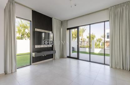 Villa - 4 Bedrooms - 5 Bathrooms for rent in Shams Townhouses - Town Square - Dubai
