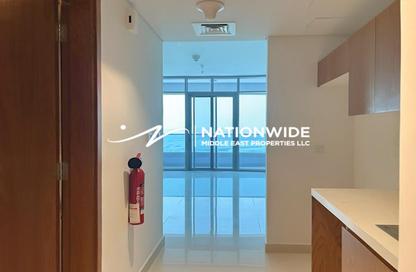 Apartment - Studio - 1 Bathroom for rent in Julphar Residence - Al Reem Island - Abu Dhabi Apartment - Studio - 1 Bathroom for rent in Julphar Residence - Al Reem Island - Abu Dhabi